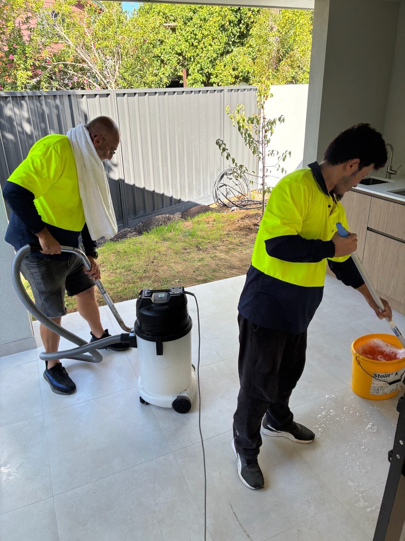 WOCS cleaner working on floor cleaning